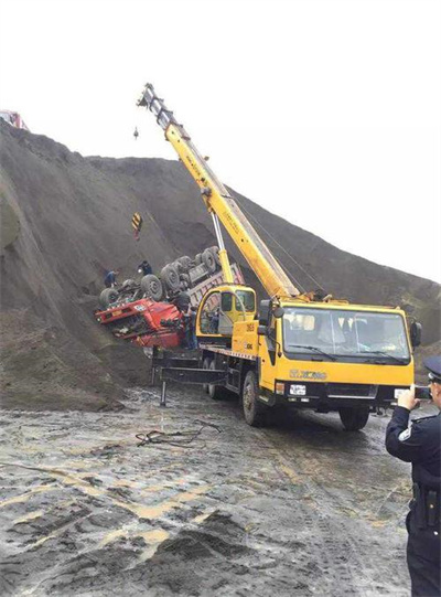 秦安上犹道路救援